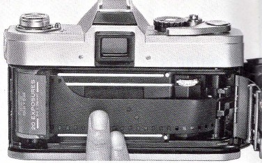 Canon - FT - Für normale Fotografie - Schritt 1 - Film einlegen Für normale Fotografie - Schritt 1 - Film einlegen
