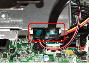 Acer - TC-1780 - ODD-Entfernung - Schritt 1 - Trennen Sie das ODD SATA-Kabel ODD-Entfernung - Schritt 1 - Trennen Sie das ODD SATA-Kabel