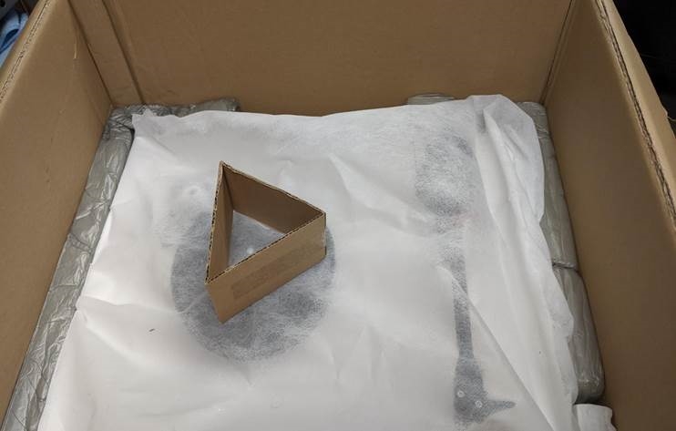Pro-Ject Audio Systems - Debut Carbon - Beginnen wir mit dem Packen des Kartons - Schritt 5 Beginnen wir mit dem Packen des Kartons - Schritt 5