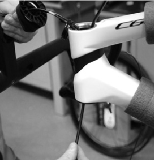 Colnago - V4Rs - Rahmenkabelführung & Bremsinstallation - Schritt 8 Rahmenkabelführung & Bremsinstallation - Schritt 8