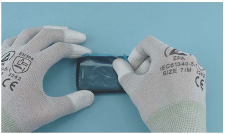 Nokia - 700 - Demontageschritte - Schritt 2 Demontageschritte - Schritt 2