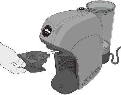 Lavazza - Tiny - REINIGUNG DER KAPSLELHALTERUNG - Schritt 1 REINIGUNG DER KAPSLELHALTERUNG - Schritt 1