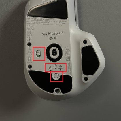 LED blinkt auf Logitech MX Master 4 und zeigt Kopplungsmodus an